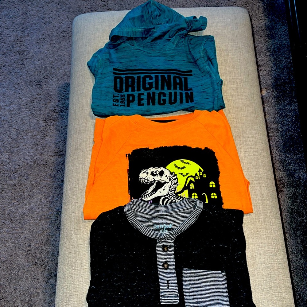 Toddler boy long sleeve tops!! Perfect for fall indoor/outdoor play. Size 4T